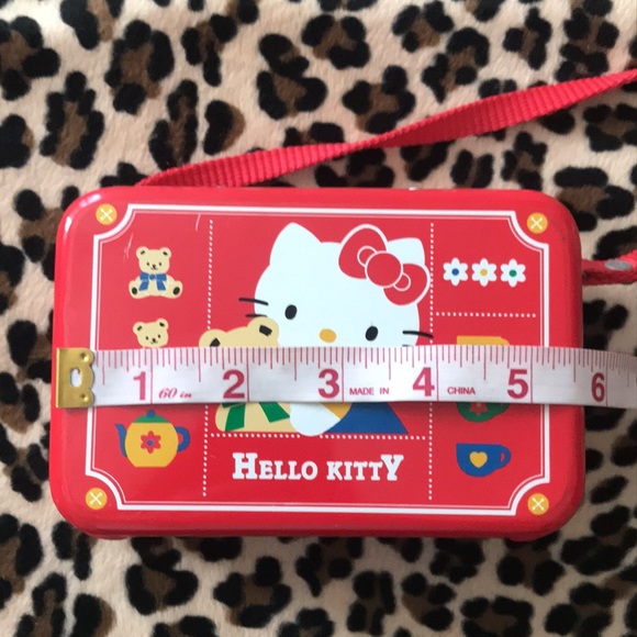 1996 HELLO KITTY ❤️ Sanrio Metal Tin Purse Red Teacup Vintage 90s Bear Kawaii - Picture 4 of 17